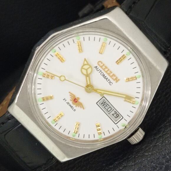 Vintage 1970 Citizen Automatic Mens Silver Watch W/daydate & Gold accents
